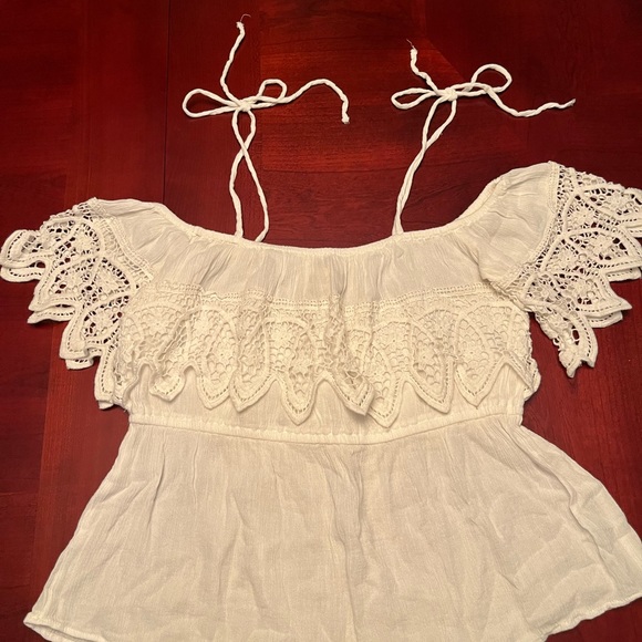 Ralph Lauren D&S Lace Top - Picture 5 of 6